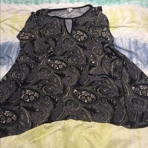 Paisley shark bite top